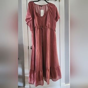 NWT BLOOMCHIC MAXI DRESS